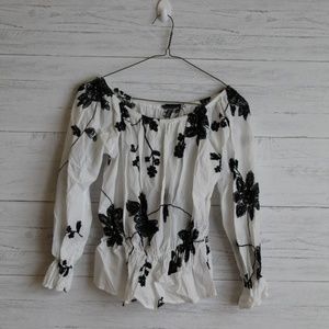 Summer off the shoulders Flower Top